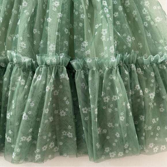 Maddie & Michelle Girls 5 Green Floral Ruffle Dress - Picture 3 of 8